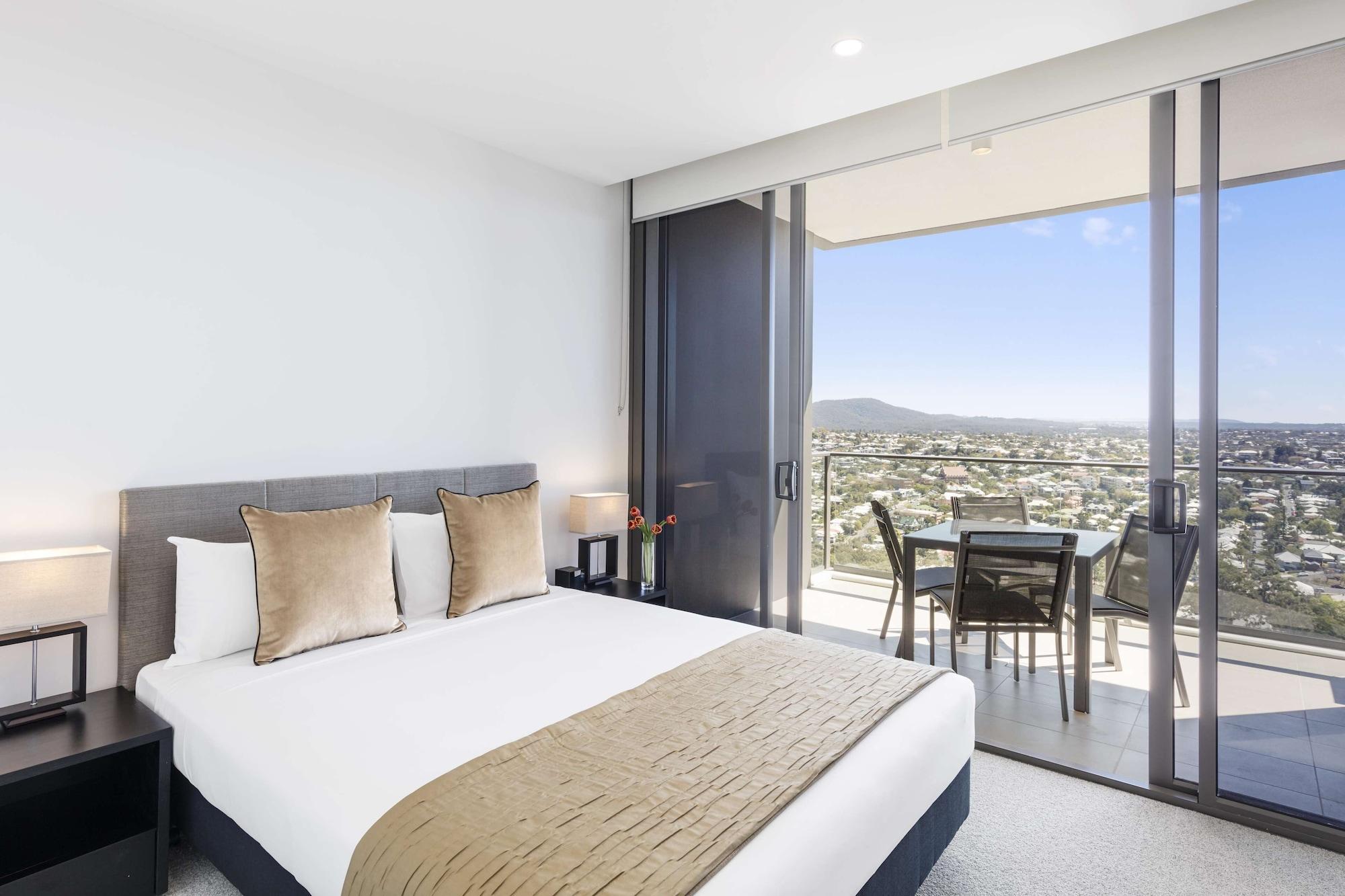The Milton Brisbane Aparthotel Exterior photo
