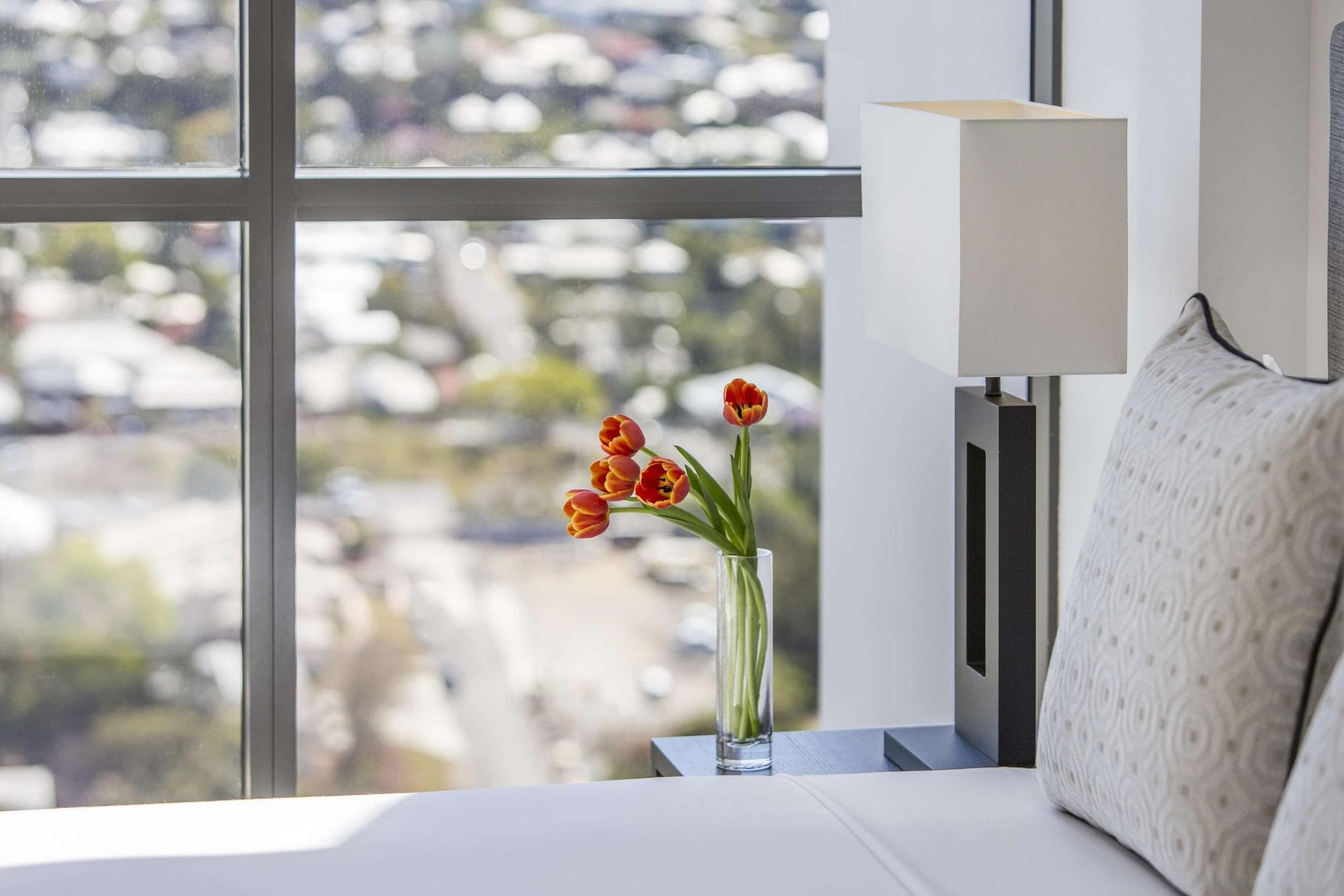 The Milton Brisbane Aparthotel Exterior photo