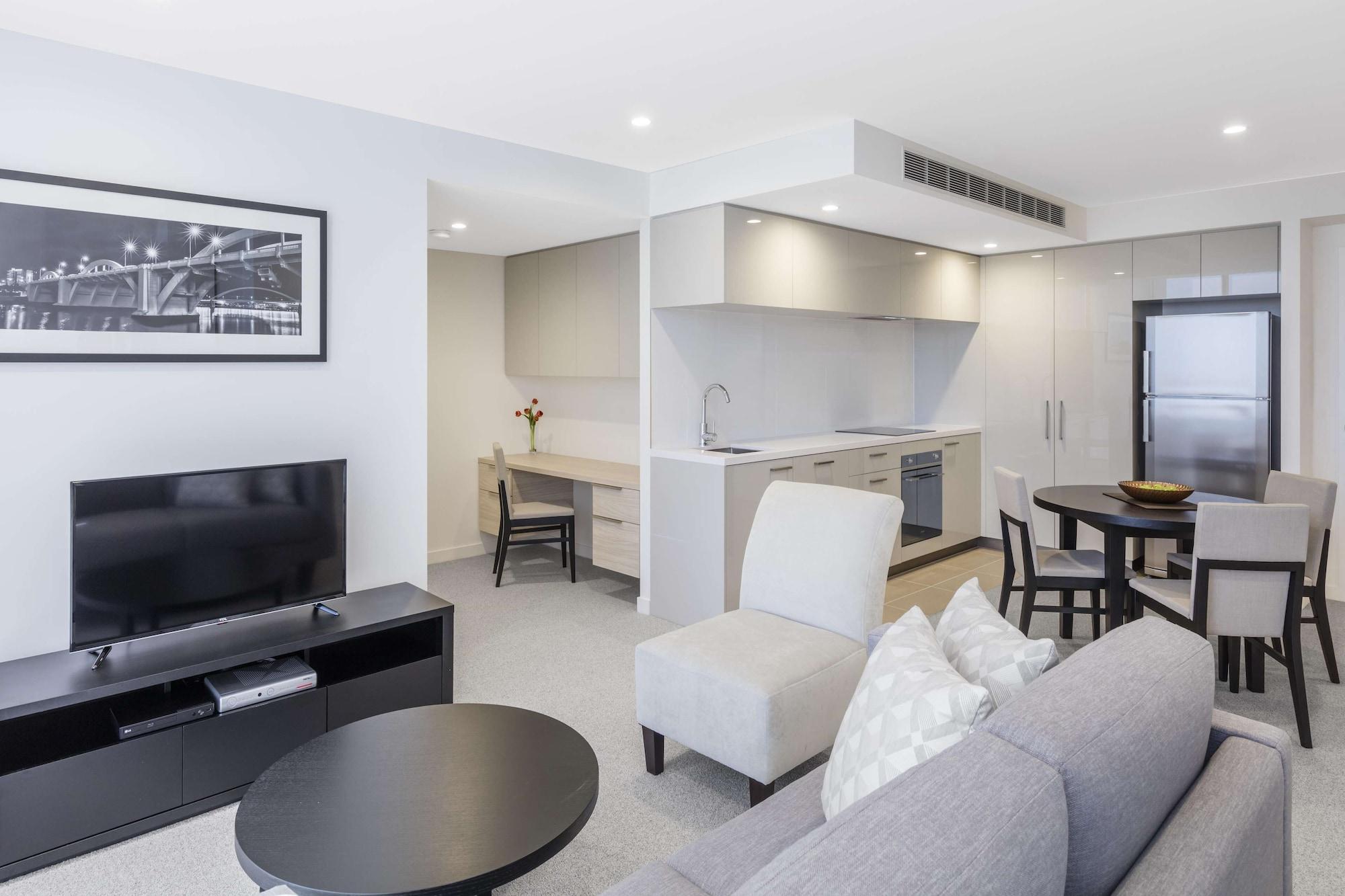 The Milton Brisbane Aparthotel Exterior photo