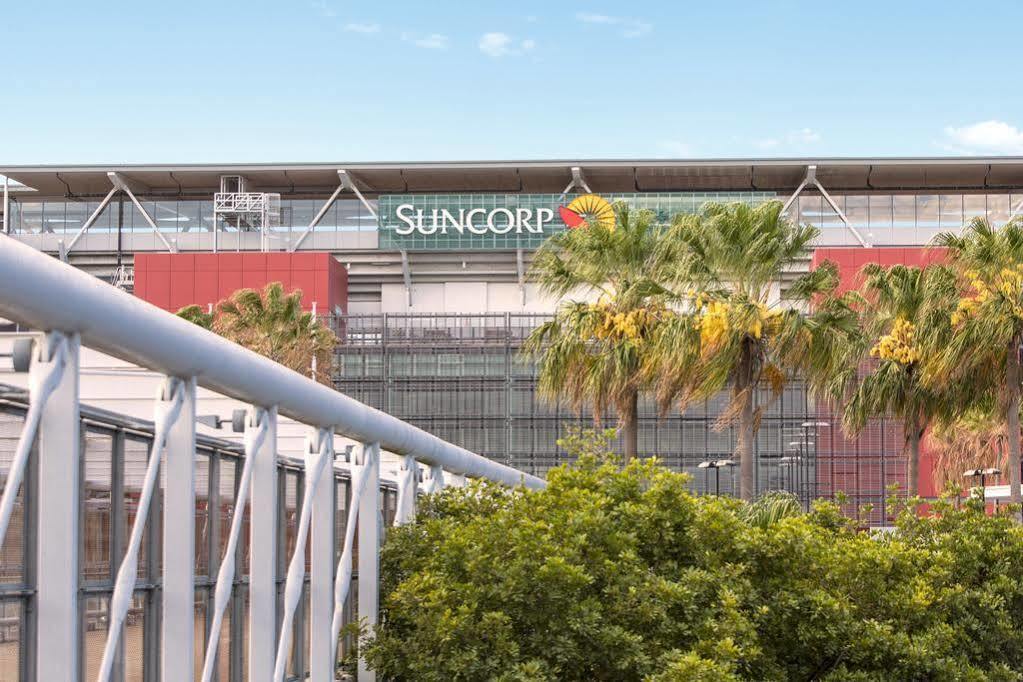 The Milton Brisbane Aparthotel Exterior photo